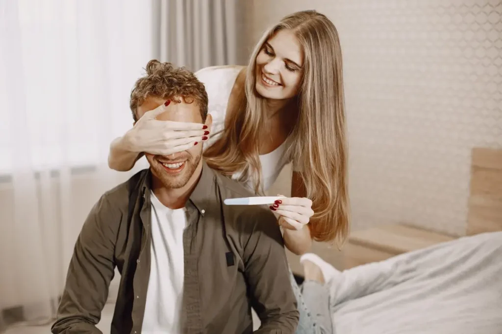 Comment annoncer sa grossesse au futur papa ?